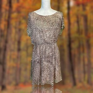 Alice + Olivia ‘Kimber’ 100% Silk Brown Abstract Swirl Print Cutout Back Dress L